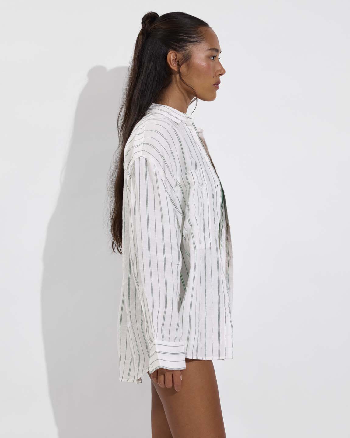 Getaway Button Down - Sandbar Stripe: Coconut / Tropics