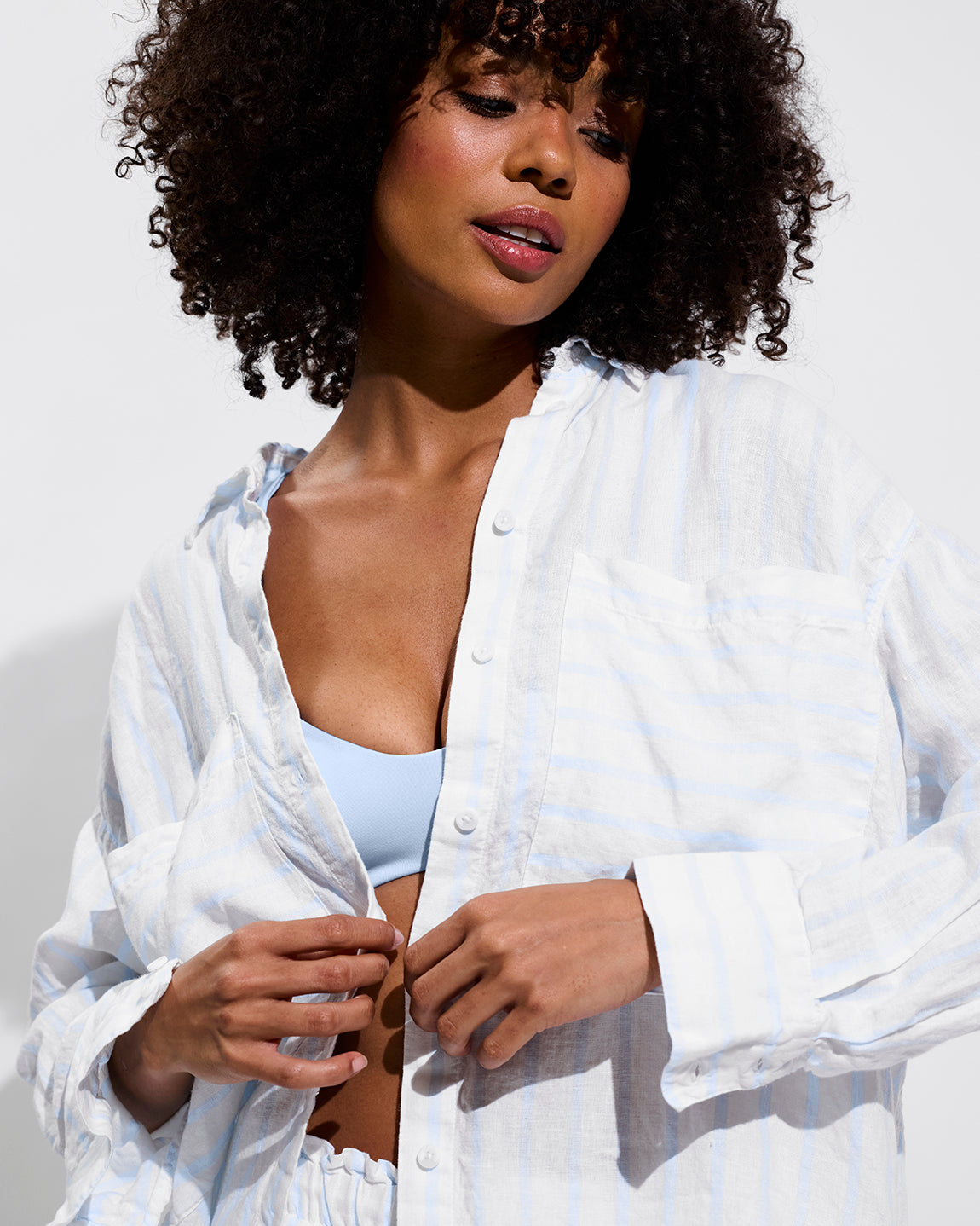 Getaway Button Down - Daybreak Stripe: Blue Skies / Coconut